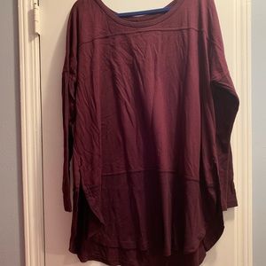Livi Active 22/24 Burgundy Tunic